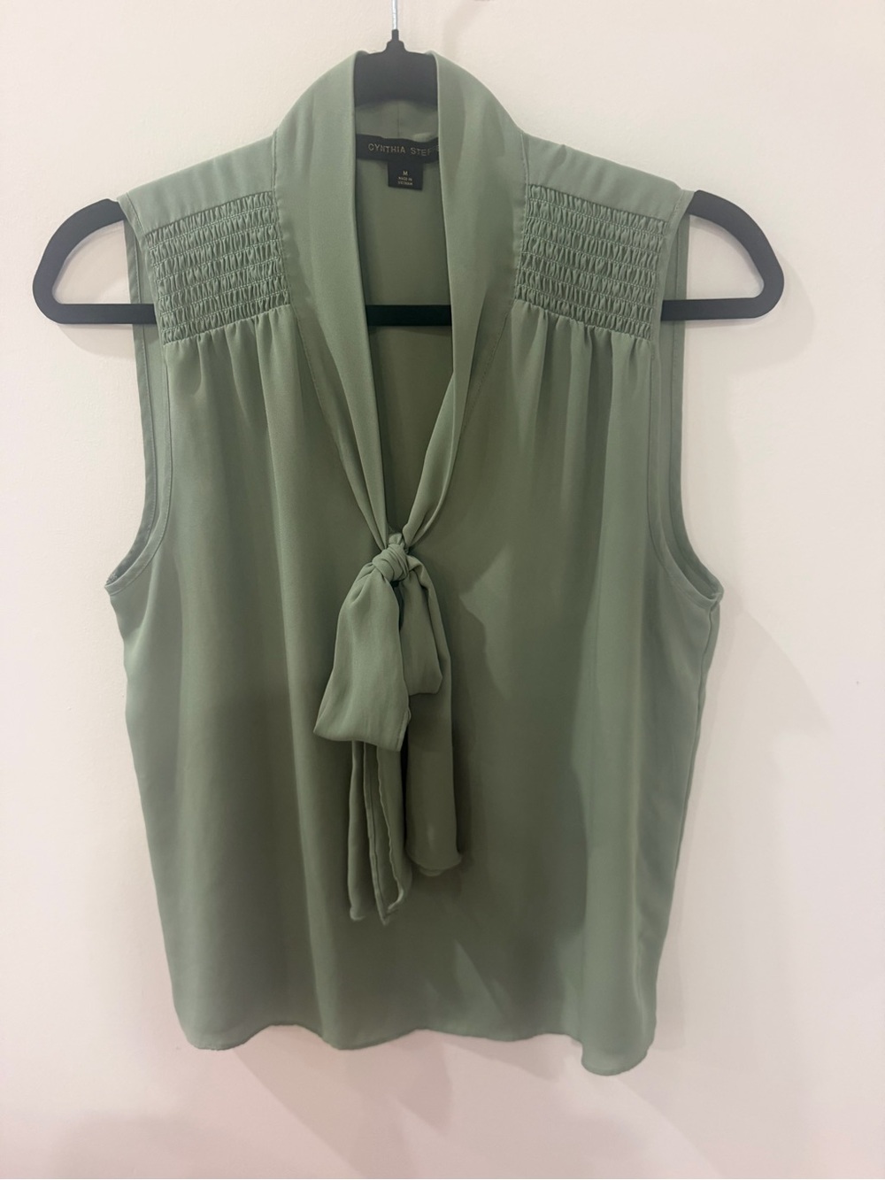 Cynthia Steffe Sage Green Tie Neck Sleeveless Blouse - Size Medium